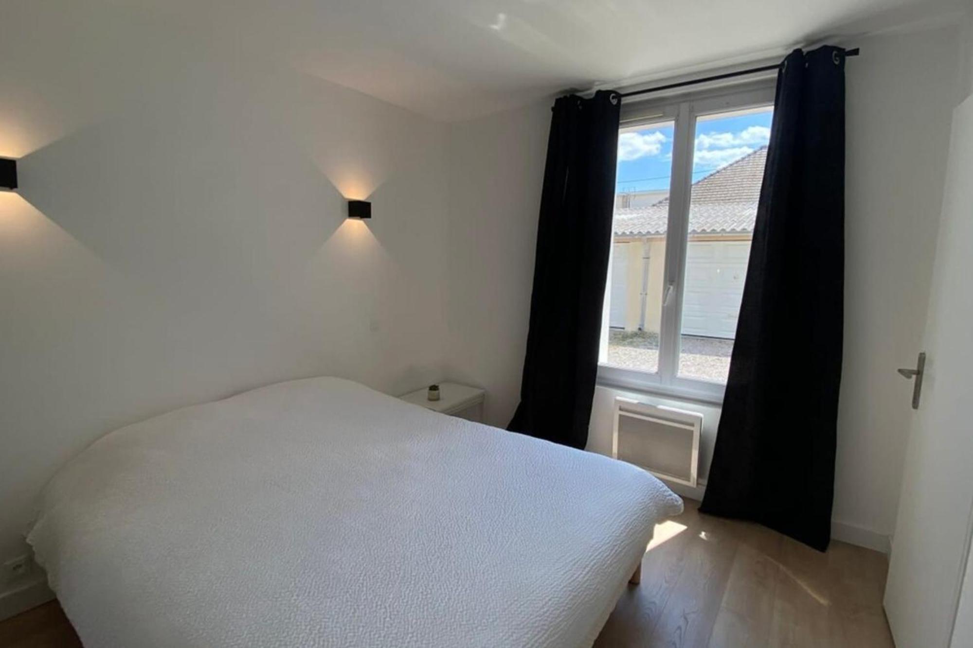 2-Bedroom Apartment For 4 People Near The Beach 梅利蒙 外观 照片