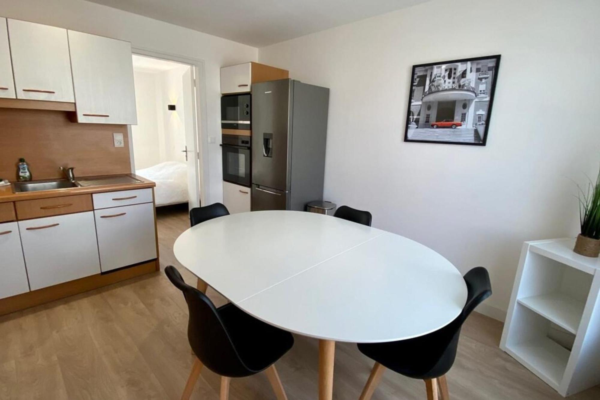 2-Bedroom Apartment For 4 People Near The Beach 梅利蒙 外观 照片