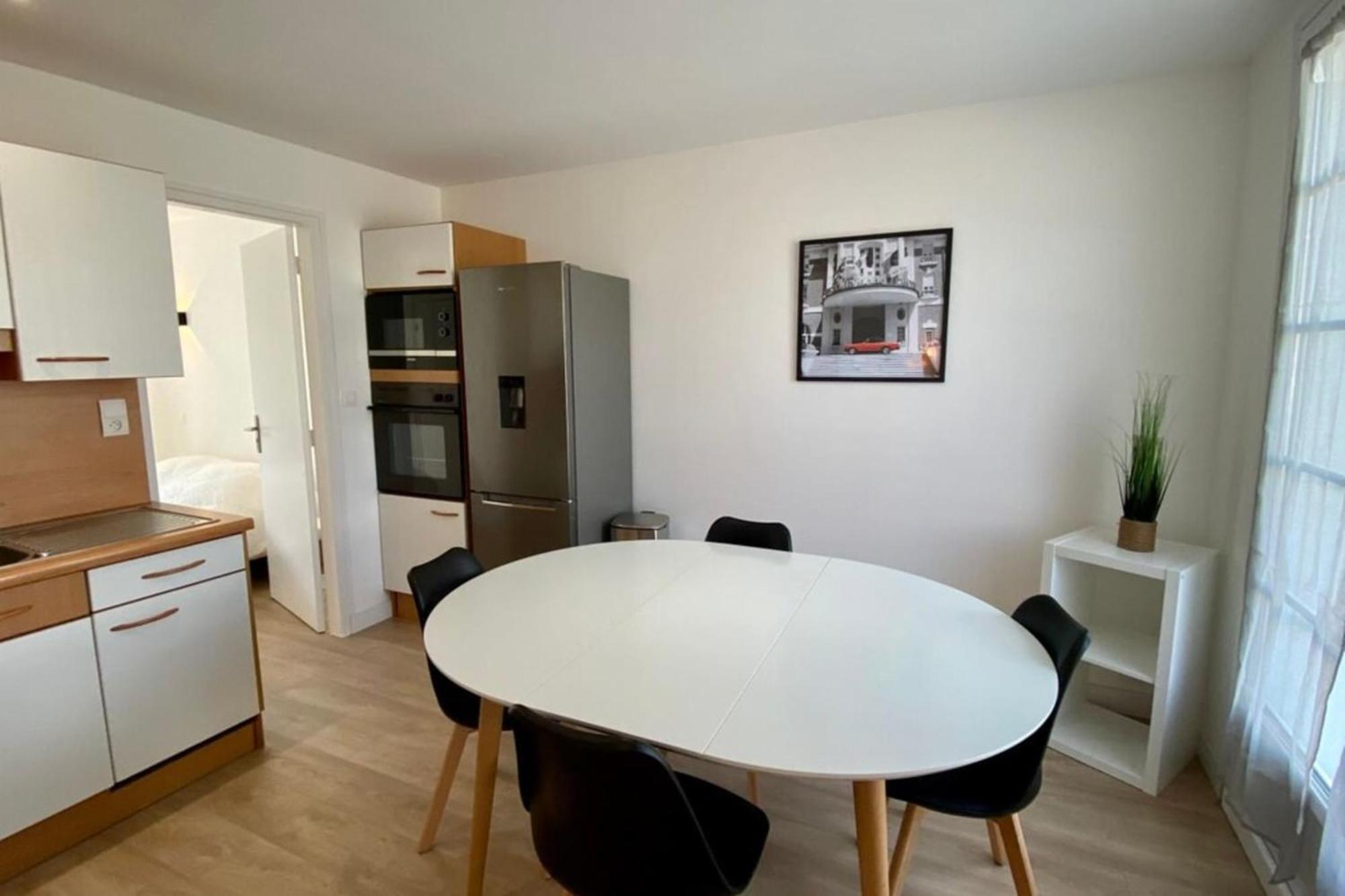 2-Bedroom Apartment For 4 People Near The Beach 梅利蒙 外观 照片